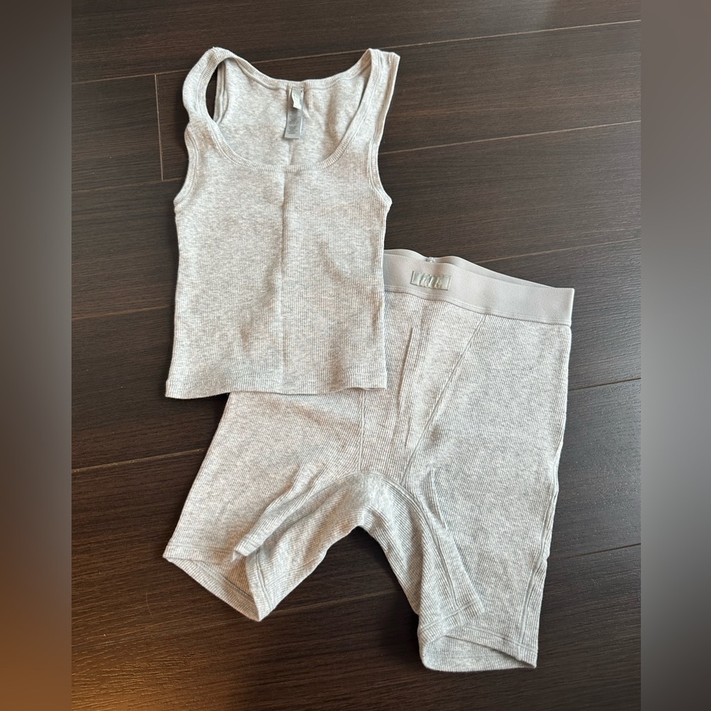 Skims Gray Ribbed Tank and Shorts Set